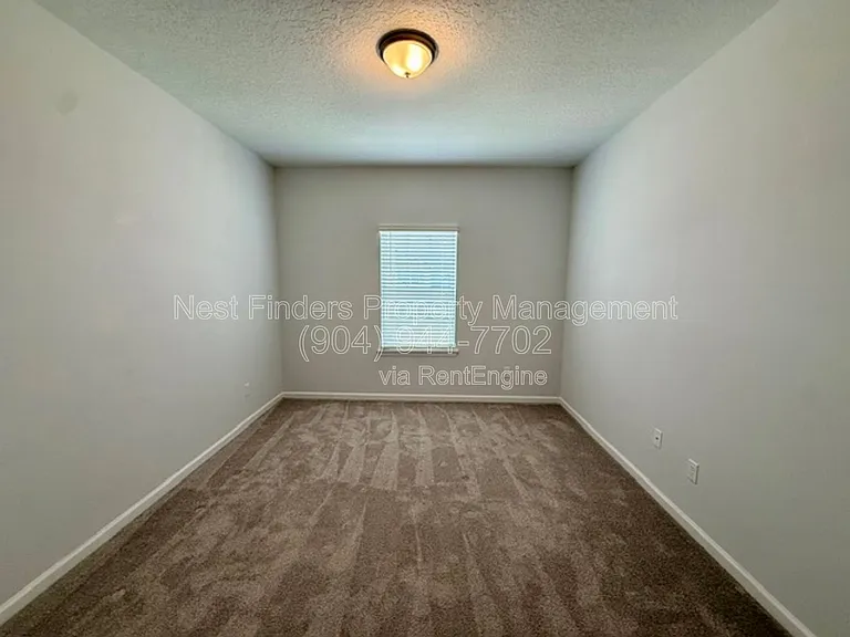215 Pine Bluff Dr — Photo 18