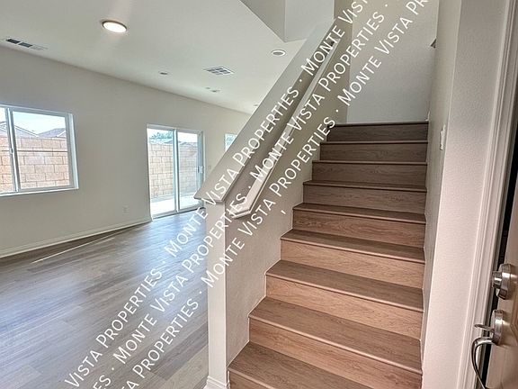 3rd image of 157 N Lassen Ave