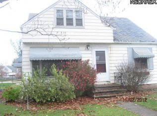 15114 Greenhill Rd, Cleveland, OH 44111