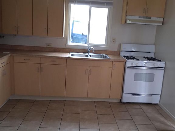 5th image of 12915 Yosemite Blvd