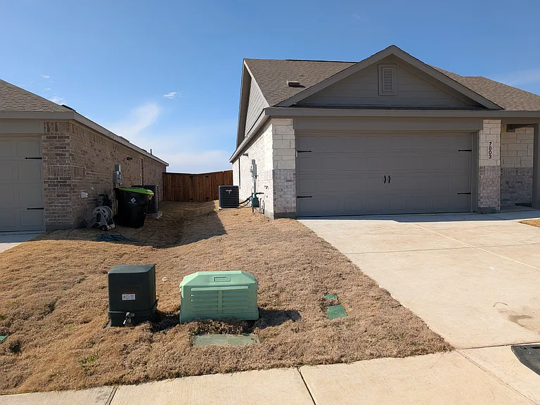 7803 Bent Gale Rd — Photo 2