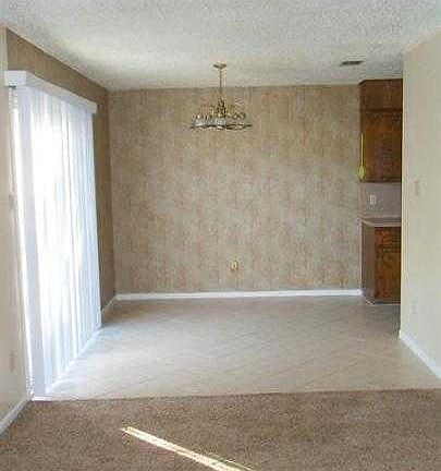 3rd image of 3008 Chaucer Dr APT A