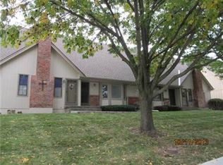 111 SW Donovan Rd, Lees Summit, MO 64063