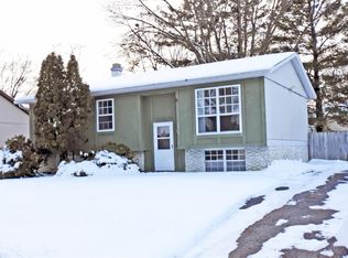 6815 Boxwood Ln NE, Cedar Rapids, IA 52402