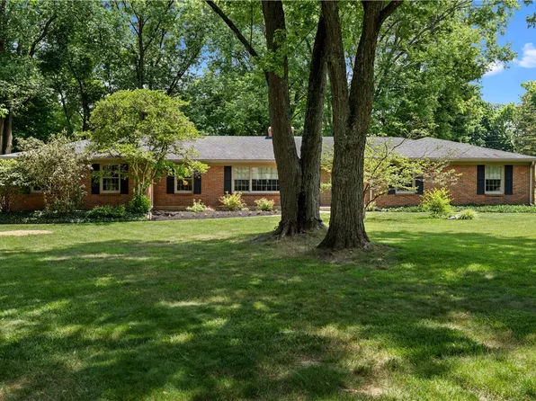 156 Manor Ln, Dayton, OH 45429
