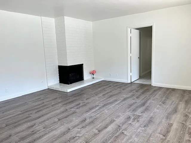 LIVING ROOM WITH GAS LOG FIREPLACE