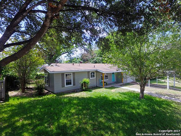 2nd image of 538 Williamsburg Pl