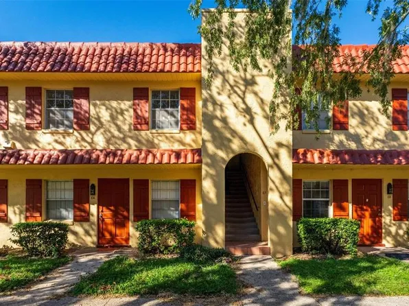 1112 W Main St APT E5, Leesburg, FL 34748