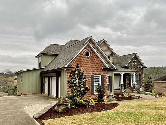 4th image of 150 Hirst Cir
