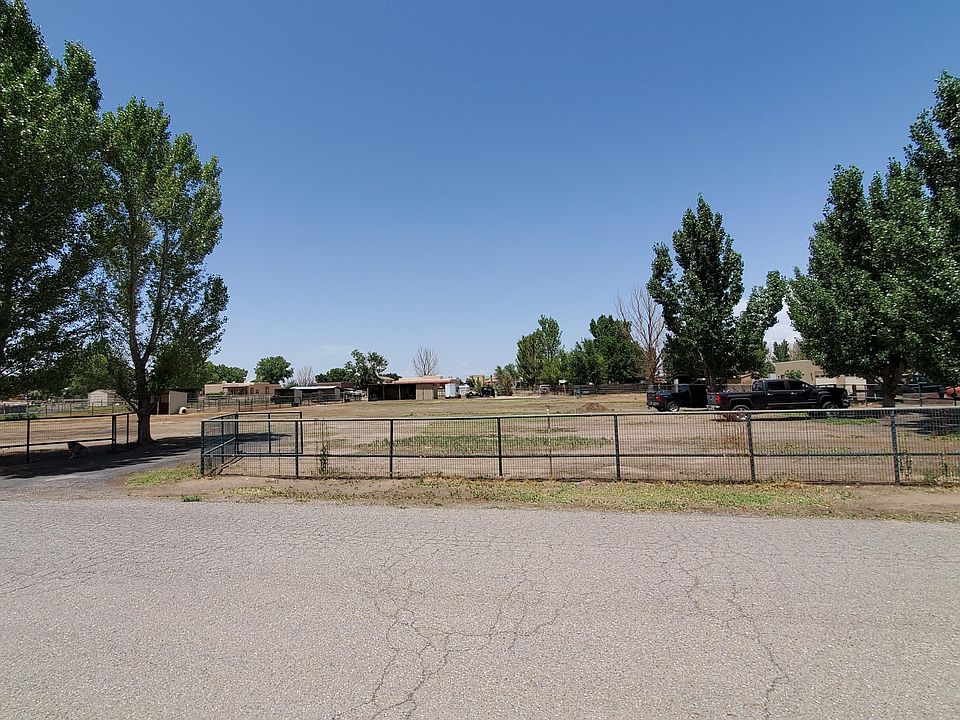 1st image of 807 Paseo Del Banco Ct SW