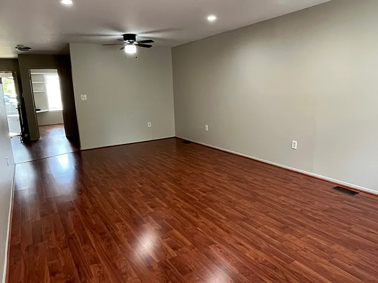 6B John Adams Ct #6B — Photo 4