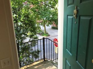 11901 Castlegate Ct, North Bethesda, MD 20852