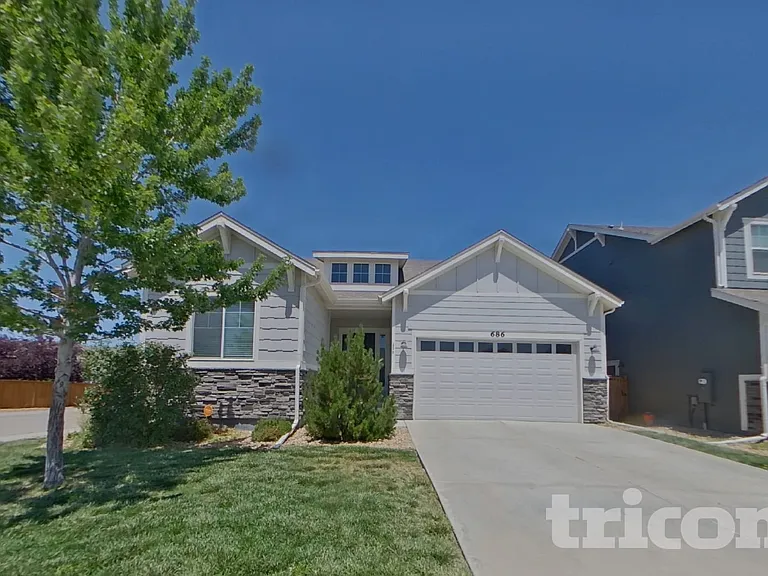 686 Ranchhand Dr — Photo 1