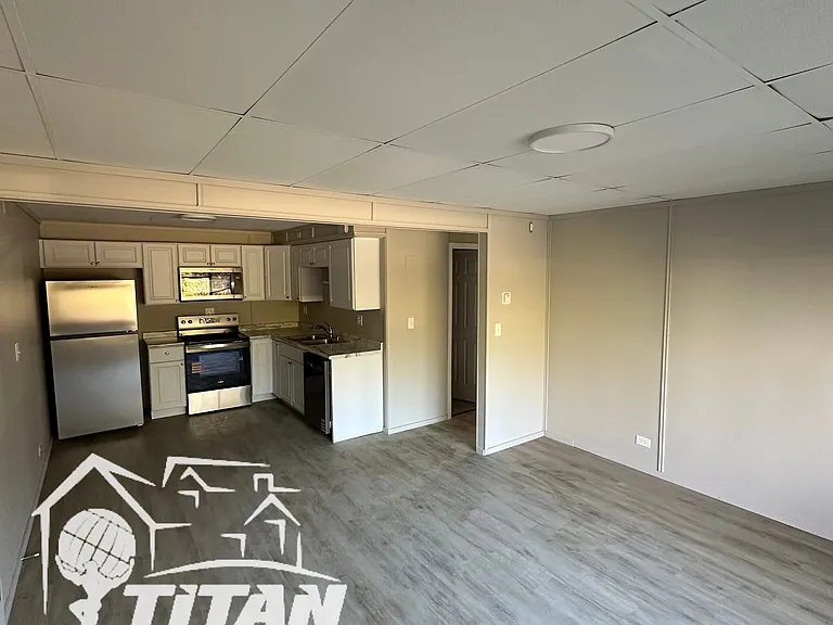 1101 Moreland St — Photo 3