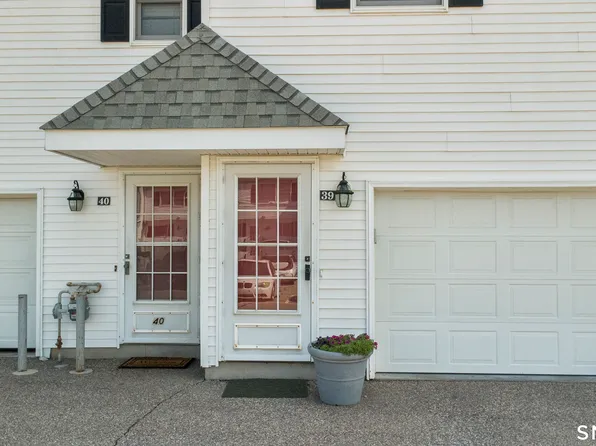39 Commodore Commons #39, Derby, CT 06418