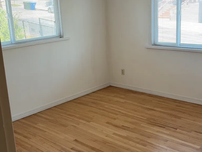 Upstairs Bedroom 2