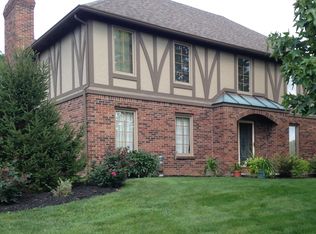 1510 Sherwood Dr, Greenfield, IN 46140