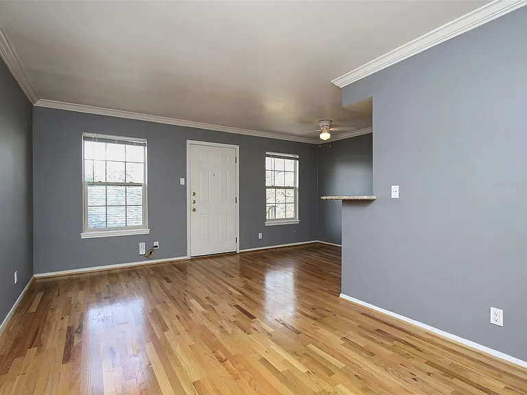 2052 Branard St #4 — Photo 4