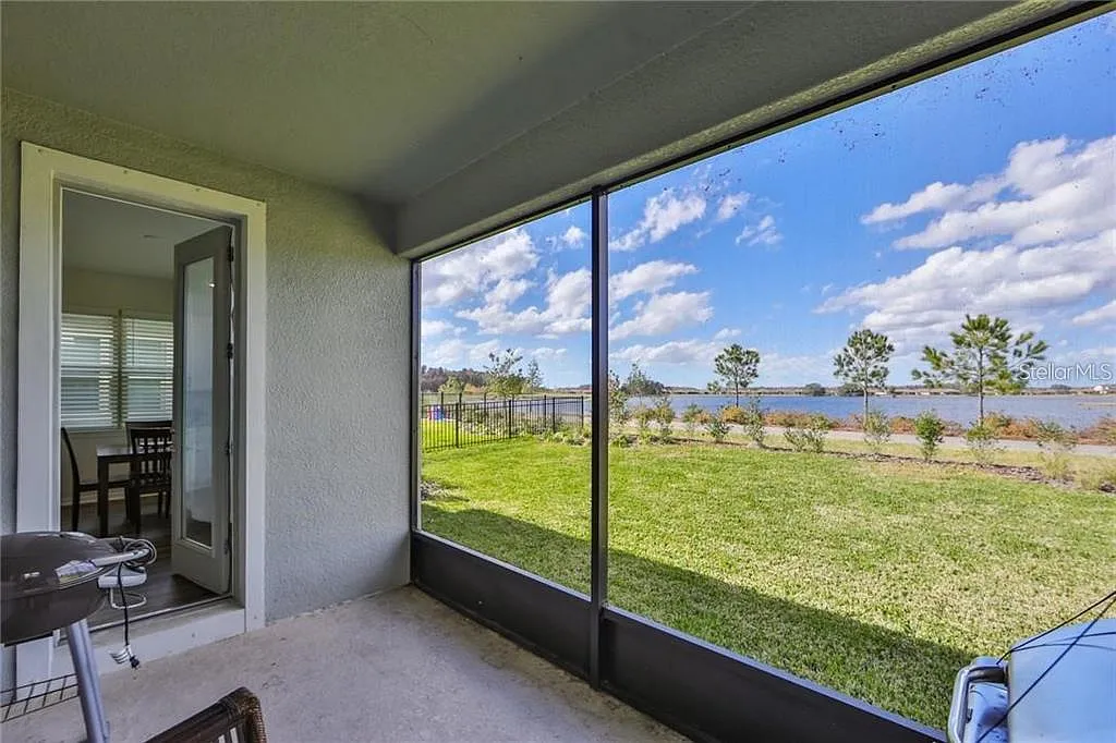 3 bed, 2.5 bath, 2343 sqft, $3,500 — Photo 4