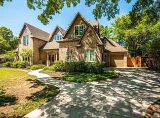 2737 Farmers Branch Ln, Farmers Branch, TX 75234