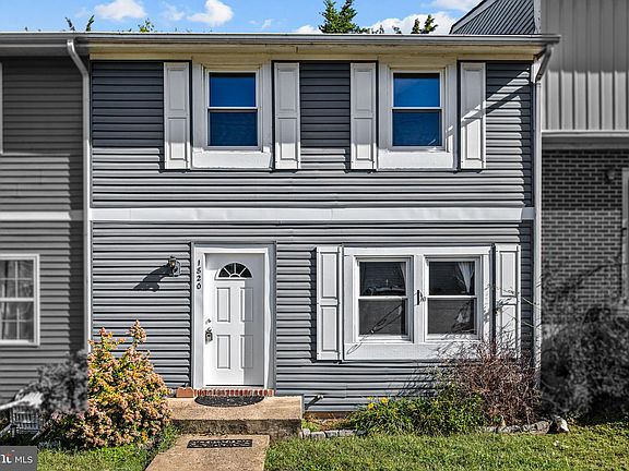 2nd image of 1820 Picadilly Cir
