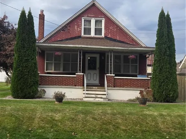 511 E Lawn Rd, Nazareth, PA 18064