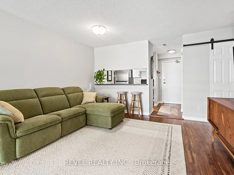 20 Southport St #302 — Photo 4