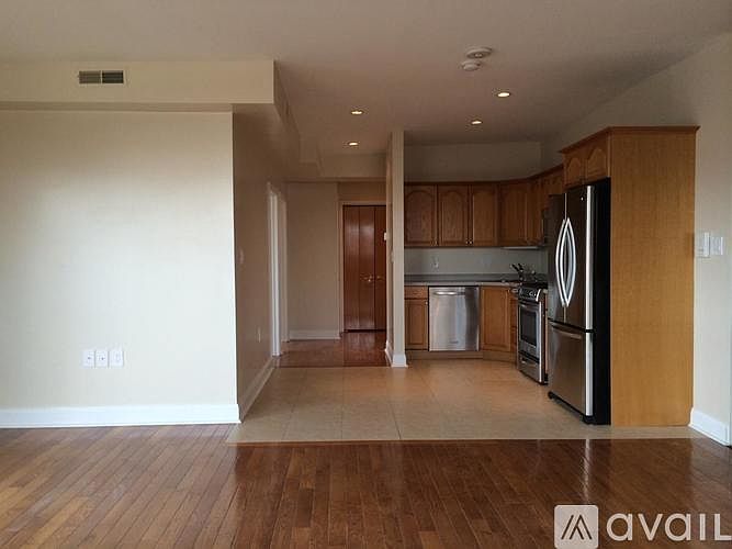 2nd image of 1128 E Passyunk Ave