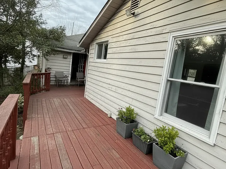 391 Madison St — Photo 4