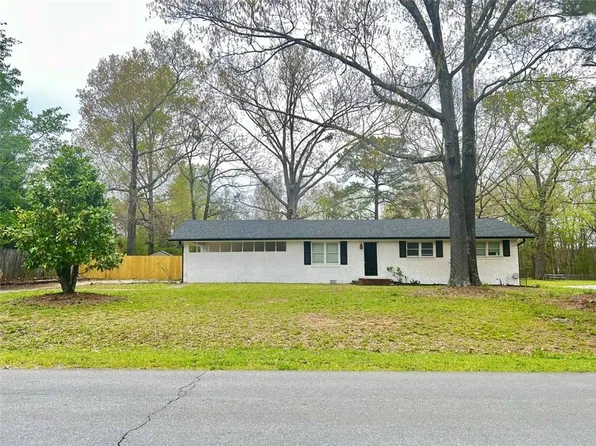 3 Harbour Rd NE, Rome, GA 30165