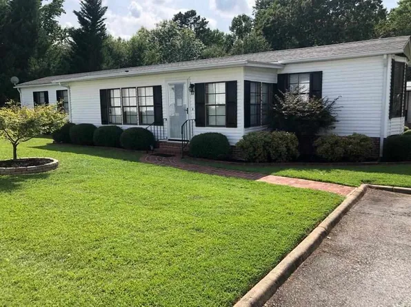 8507 White Horse Rd, Greenville, SC 29617