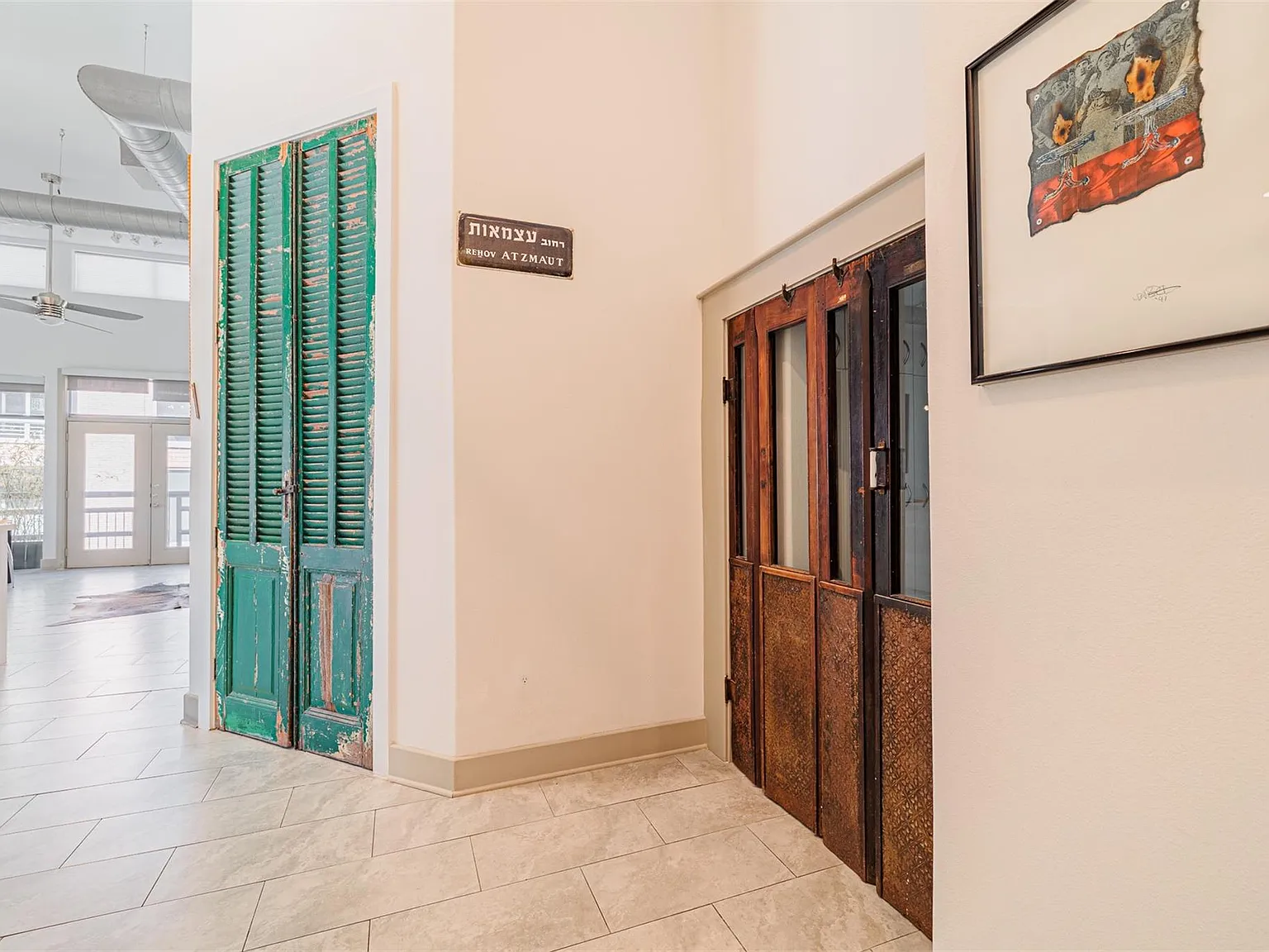 3 bed, 3.5 bath, 2747 sqft, $5,450 — Photo 4
