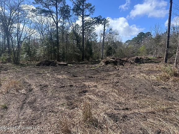 4th image of Orange Grove Rd