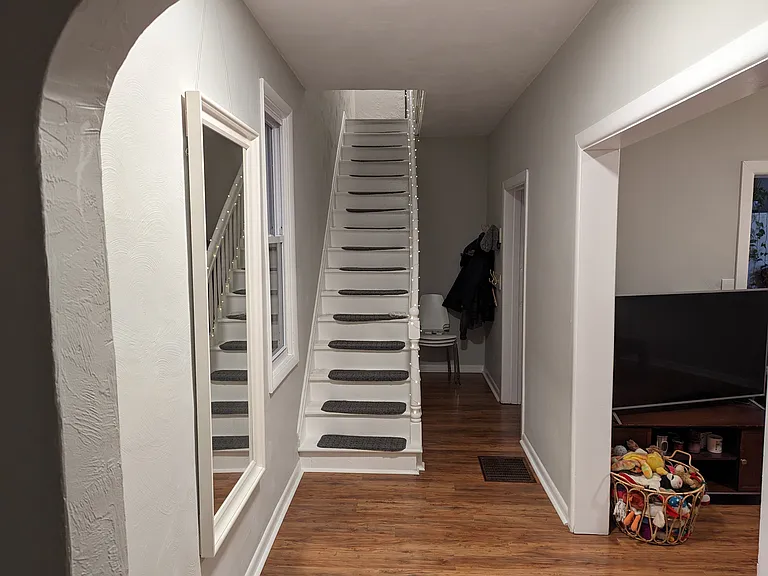 621 Kirtland St — Photo 4