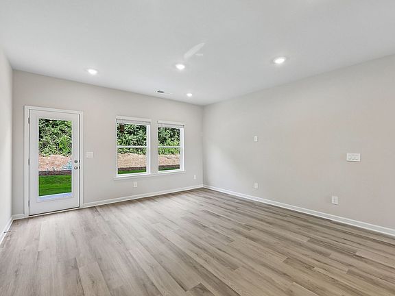 The Jewel floorplan with the Clarity White interior package.