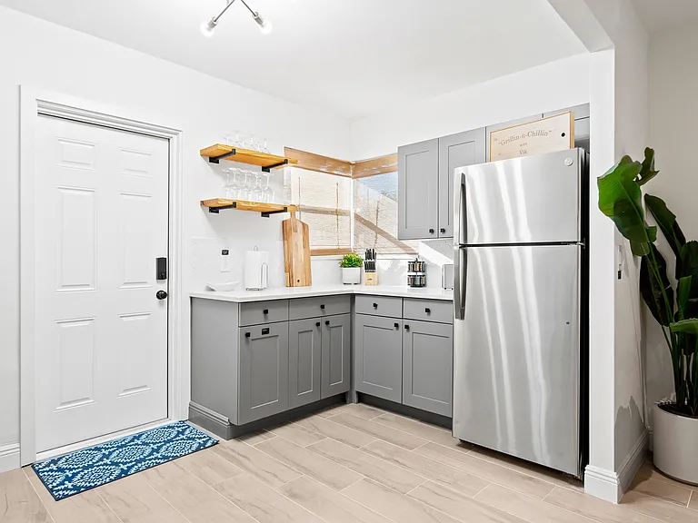 1129 N J St — Photo 11