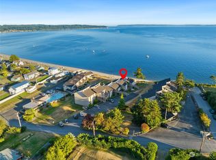 816 Old Beach Rd APT 205, Freeland, WA 98249