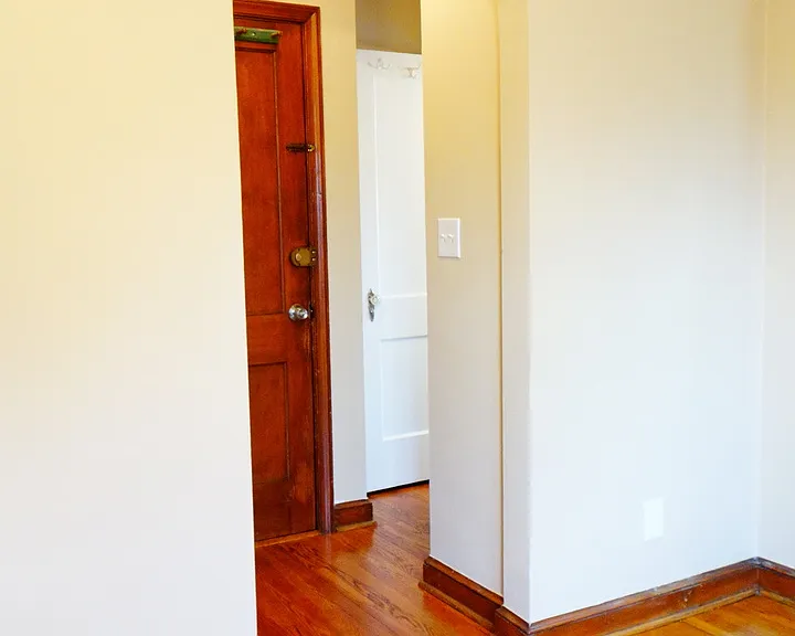 806 Houston Ave — Photo 16