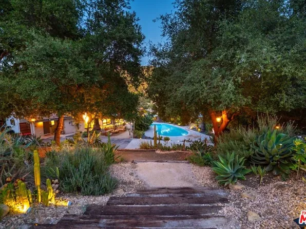 24537 Dry Canyon Cold Creek Rd, Calabasas, CA 91302