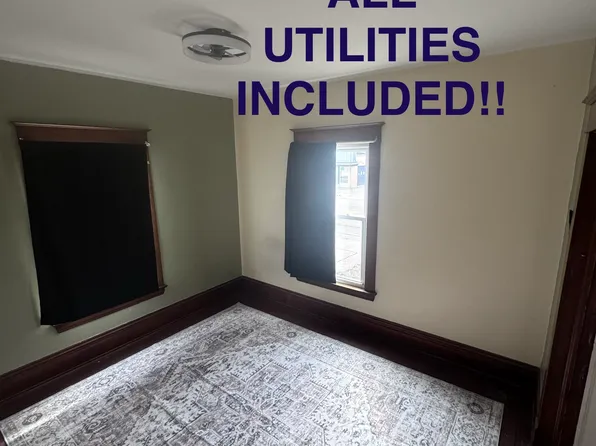 1900 Godfrey Ave SW, Wyoming, MI 49509