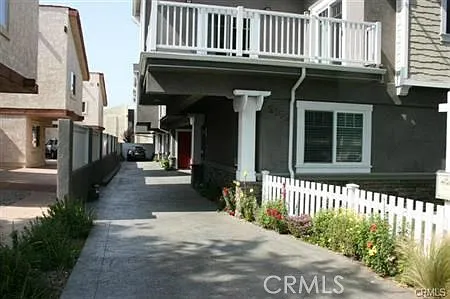 2109 Grant Ave #A — Photo 4