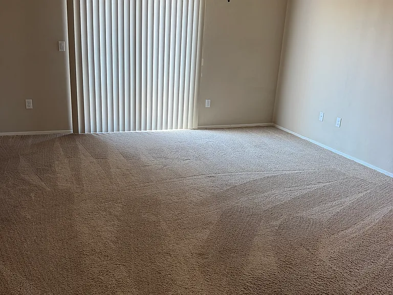 101 S Crown Plz — Photo 12