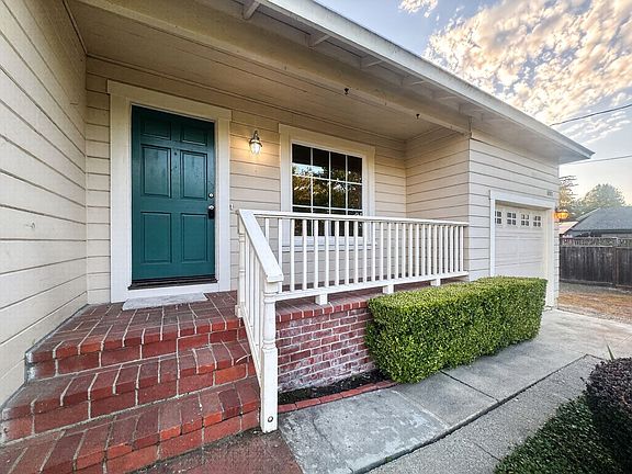 3rd image of 1807 San Miguel Dr