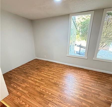 4th image of 1611 E Henry St Unit A