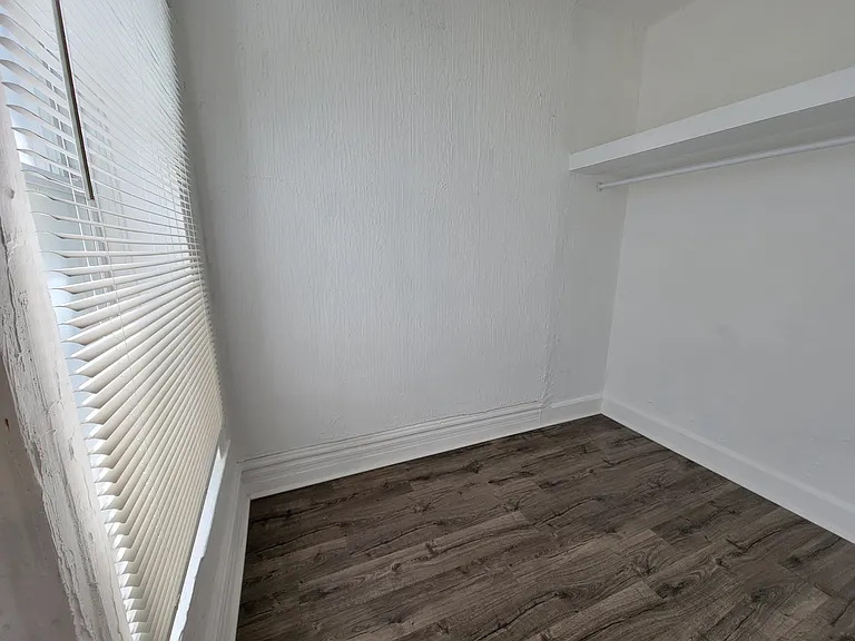 1359 W Walton St #1B — Photo 14