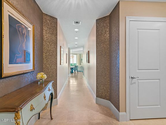 5th image of 1431 Riverplace Blvd APT 1906