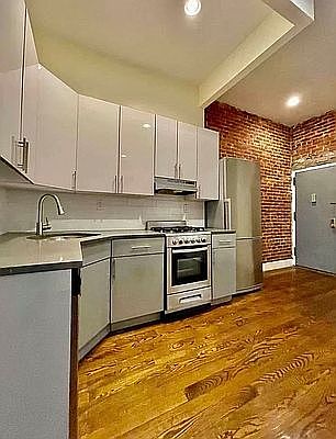 2nd image of 737 De Kalb Ave #3G