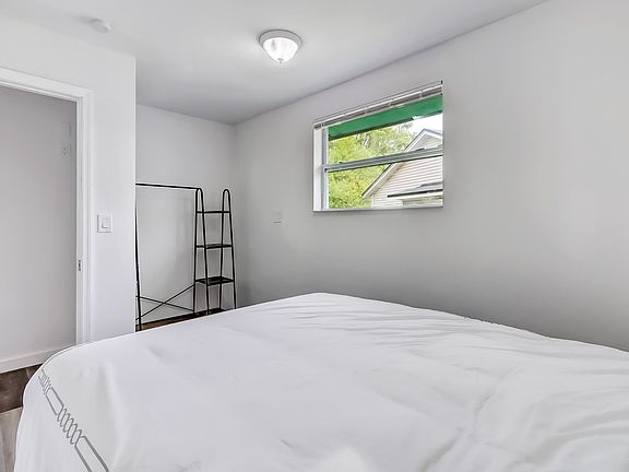 2nd image of 2120 College Cir N #14926254