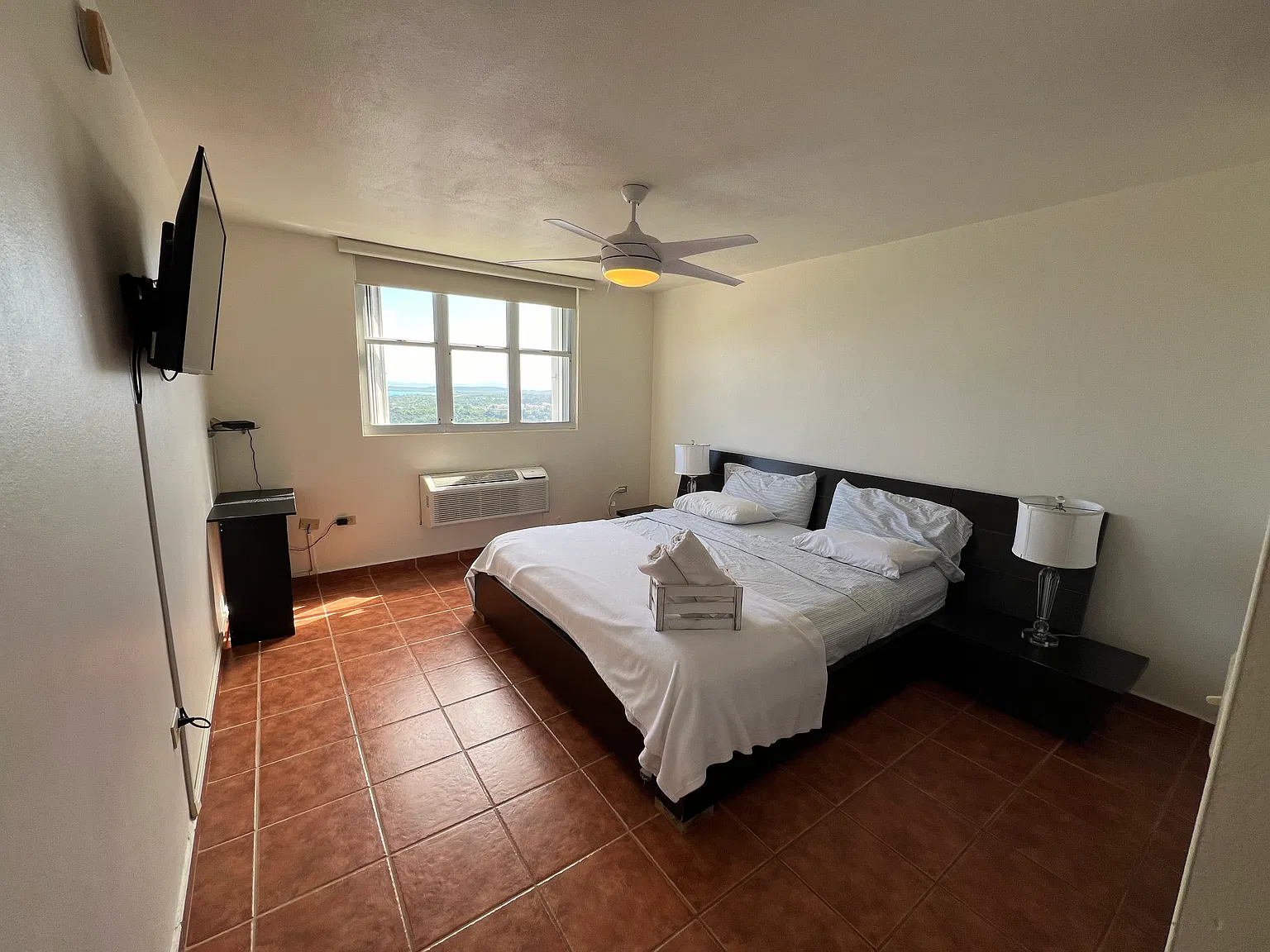 3 bed, 1200 sqft, $1,500 — Photo 3