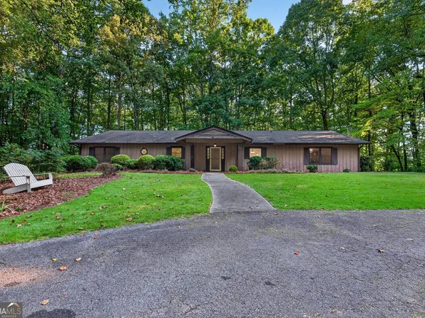 536 Adams Rd, Fayetteville, GA 30214